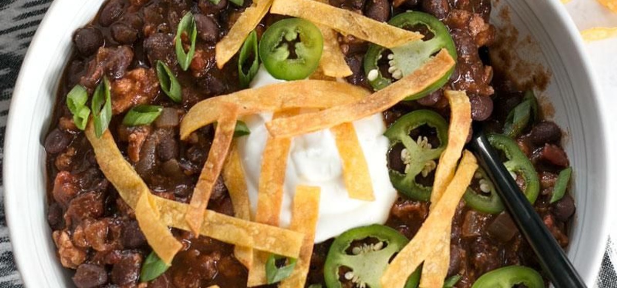 Weeknight Black Bean Chili Recipe | SideChef
