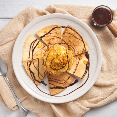 Mexican Ice Cream Sundaes with Spiced Chocolate Sauce Recipe | SideChef