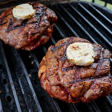 Spinalis Steaks with Garlic Butter Recipe | SideChef