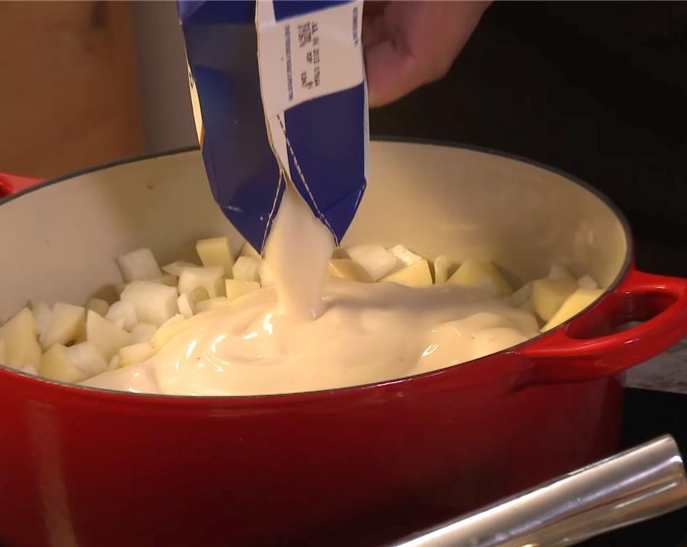 step 5 Add the Swanson® Cream Starter Traditional (1 pckg) and cook the soup for 15 to 20 minutes with the lid on, stirring every 5 minutes so the bottom of the pan doesn't burn, until the potatoes are soft.