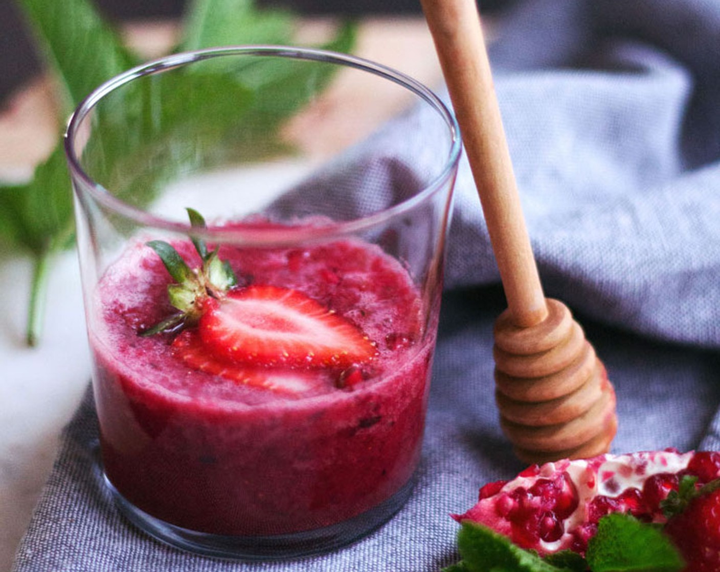 step 4 Serve immediately in glasses, garnished with some additional strawberries if desired.