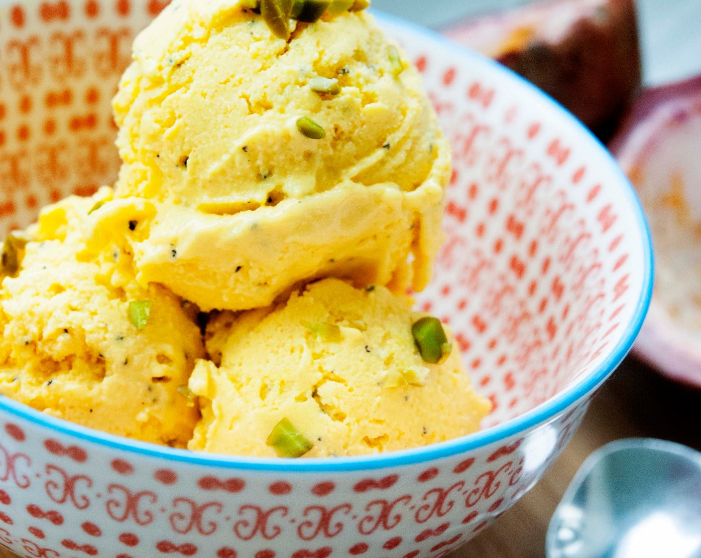 Passion Fruit Mango Frozen Yogurt Ice Cream