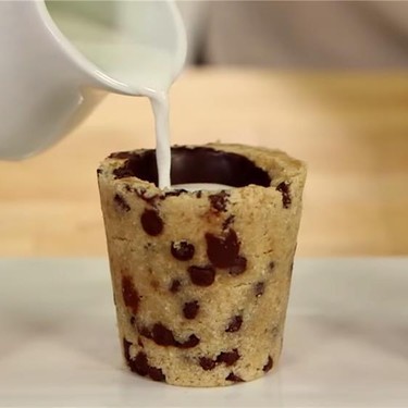 Milk-and-Cookie Shots Recipe | SideChef