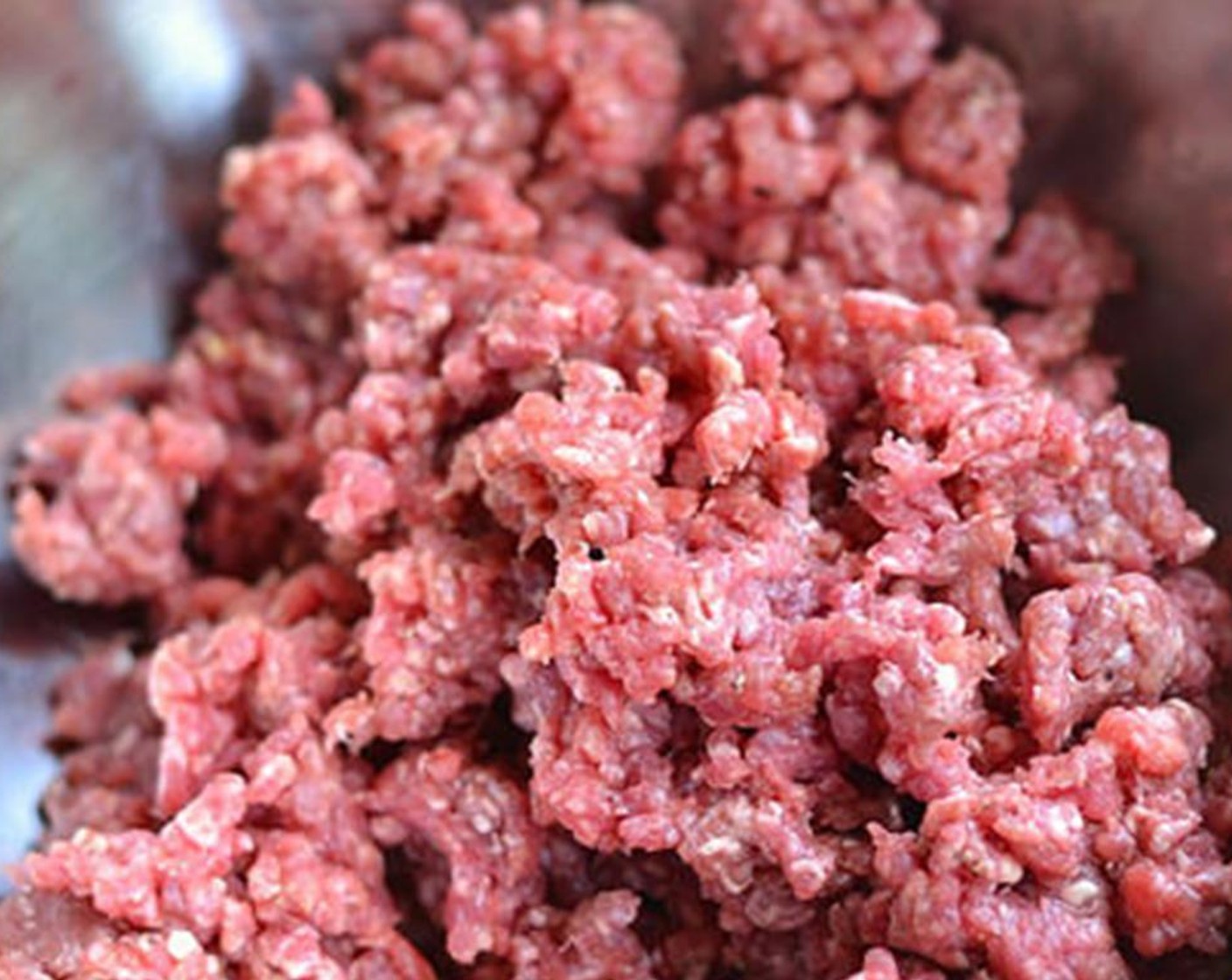 step 1 Put the Lean Ground Beef (1 lb) in a big mixing bowl.