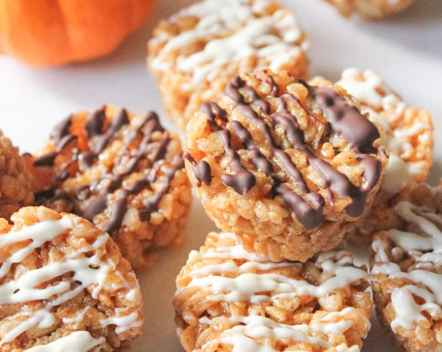 Pumpkin Spice Rice Krispie Treat Bites