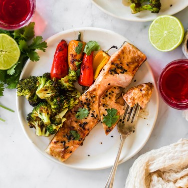 Baked Asian Salmon with Veggies Recipe | SideChef