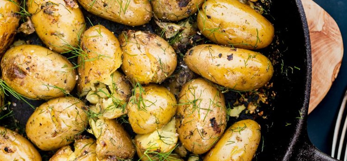 New Potatoes with Garlic and Dill Recipe | SideChef