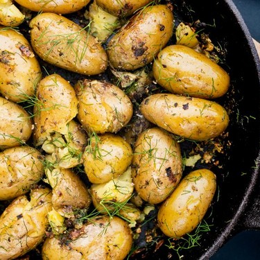 New Potatoes with Garlic and Dill Recipe | SideChef