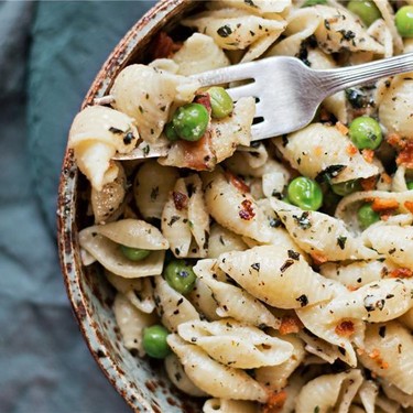 Creamy Shells with Bacon and Spring Peas Recipe | SideChef