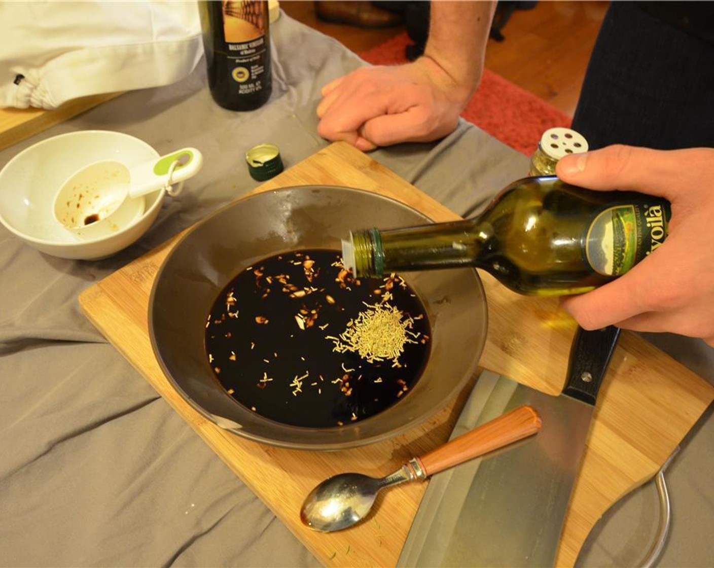 step 2 In a medium bowl, combine Balsamic Vinegar (1 cup), Minced Garlic, Olive Oil (1/4 cup) and Dried Rosemary (1 tsp).