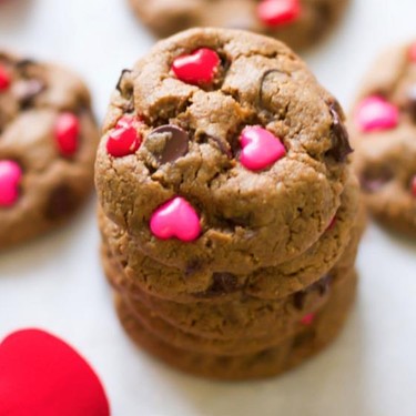 Valentine’s Day Gluten-Free Chocolate Chip Cookies Recipe | SideChef