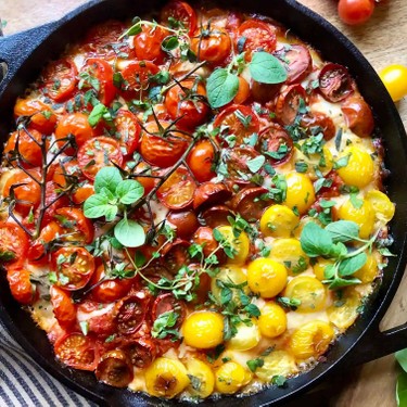 Loaded with Tomatoes Cast Iron Pizza Recipe | SideChef