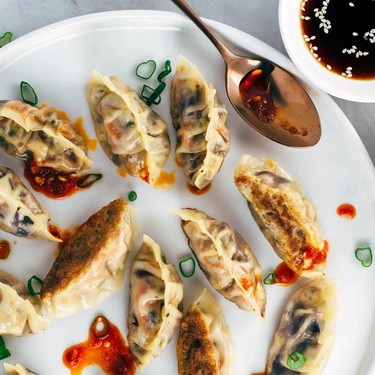 Pan Fried Crispy Vegetable Tofu Dumplings Recipe | SideChef