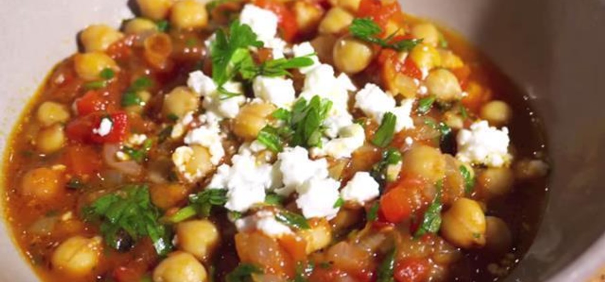 Chickpeas with Sweet Roasted Peppers Recipe | SideChef