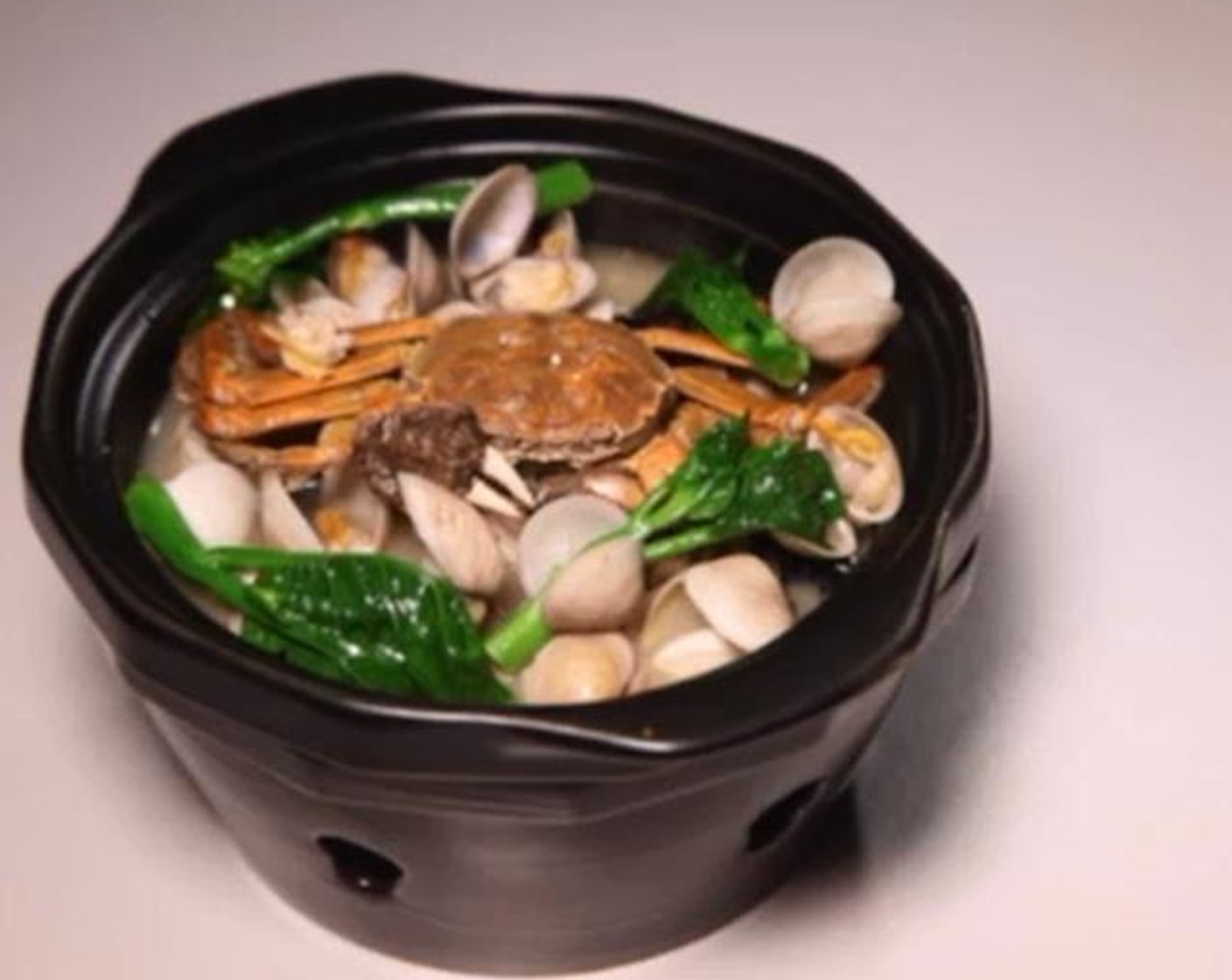 Chinese-Style Crab and Clam Soup