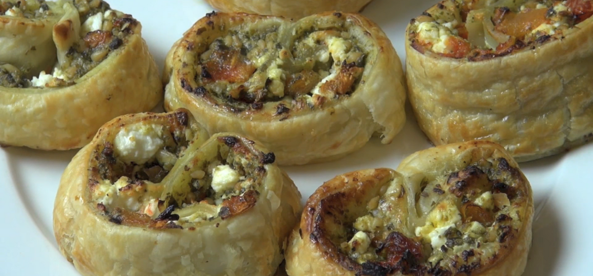 5 Ingredient Pesto Pastry Scrolls Recipe SideChef