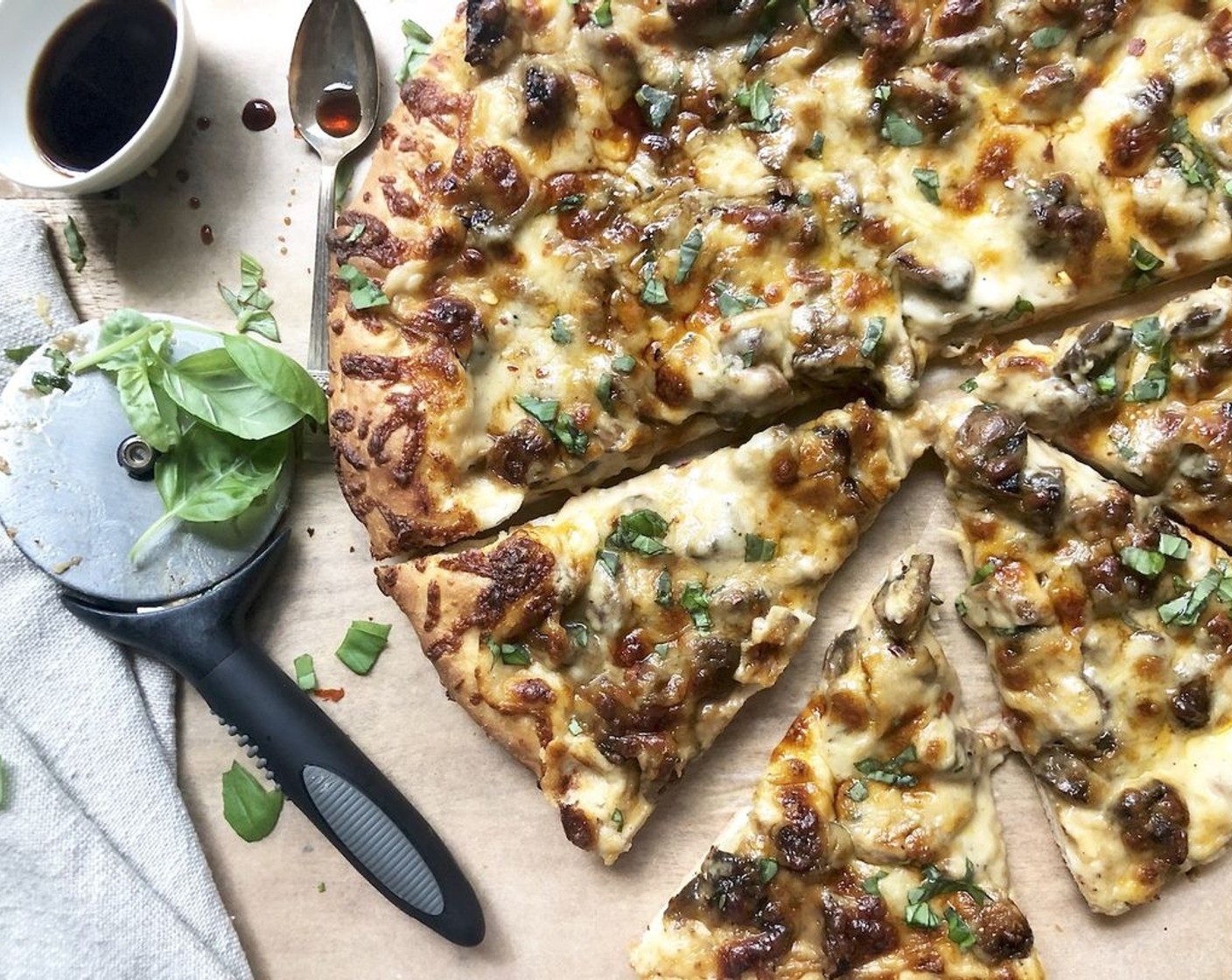 Mushroom Marsala Pizza