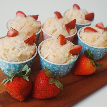 Berry Maple Muffins with Cheese Recipe | SideChef