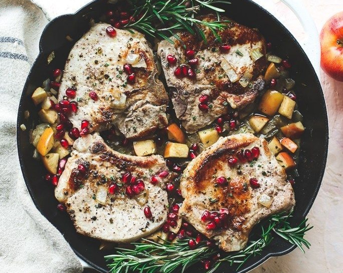 Apple Rosemary Porkchops