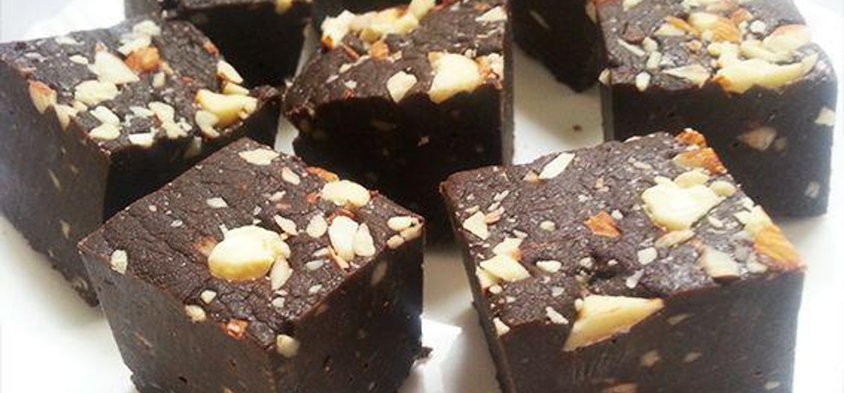 Chocolate Biscuit and Nuts Fudge Recipe SideChef