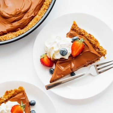 Vegan Chocolate Mousse Pie Recipe | SideChef