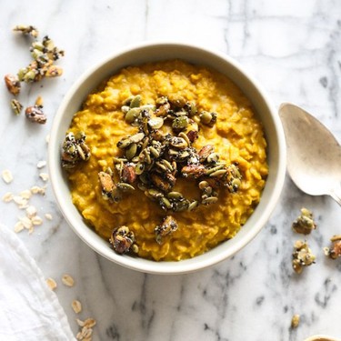 Golden Milk Oatmeal with Pepita Brittle Recipe | SideChef