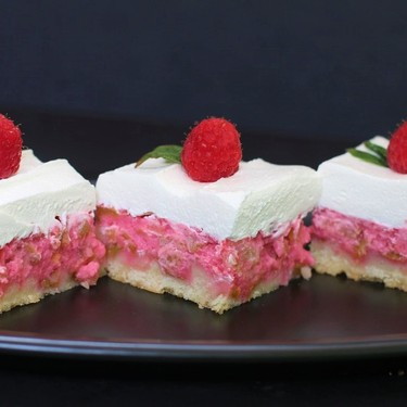 Rhubarb Custard Bars Recipe | SideChef
