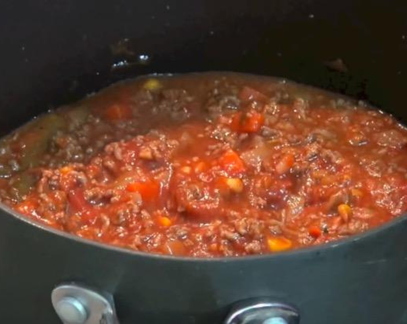 step 3 Add Worcestershire Sauce (1 Tbsp), Tomato Sauce (2 3/4 cups), Salt (to taste) and Ground Black Pepper (to taste). Stir together. Cover and reduce to a low temperature. Allow to simmer for 10 minutes, or until the sauce has thickened.