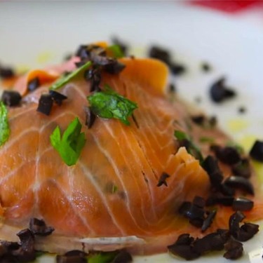 Smoked Salmon Salad Recipe | SideChef