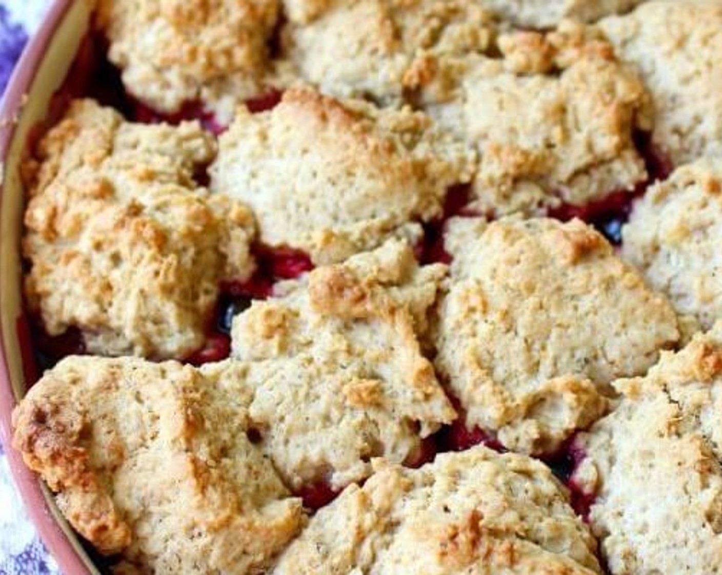 step 6 Bake in the center of the oven for about 30 minutes, until the crumble crisp is golden on the outside and is cake-y towards the berries.