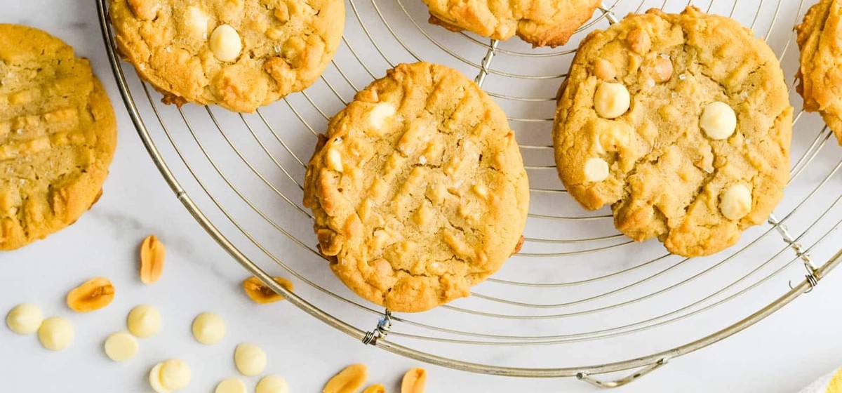 Peanut Butter Chip Cookies Recipe | SideChef