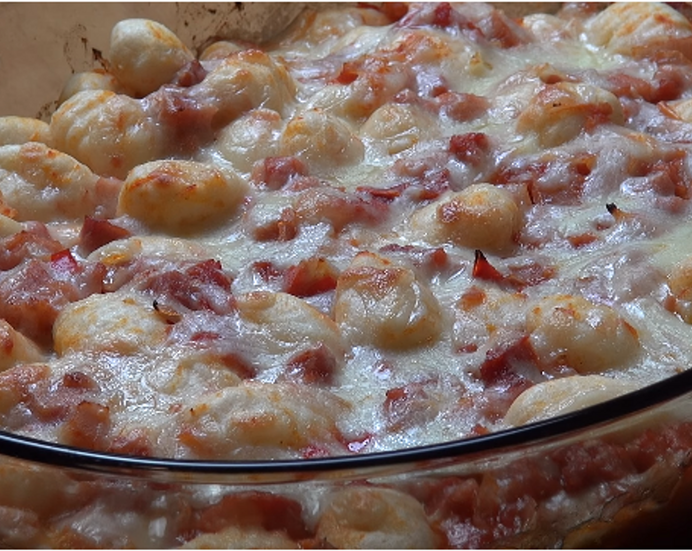 Cheesy Bacon and Tomato Gnocchi Bake