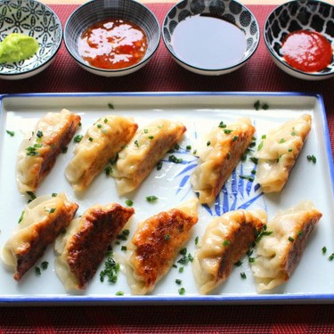 Homemade Gyoza Potstickers Recipe | SideChef