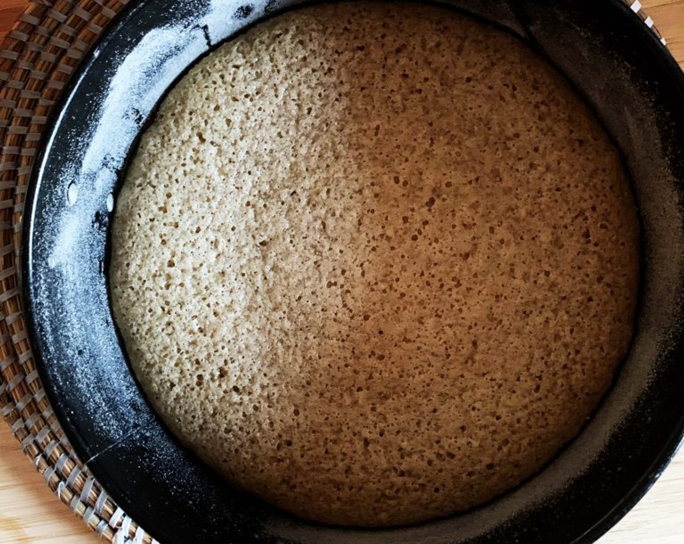 step 3 Pour the batter into a springform cake pan of 18-centimeters, lined with parchment paper. Bake in a preheated oven at 350 degrees F (180 degrees C) for 12 minutes.