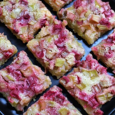 Rhubarb Dream Bars Recipe | SideChef