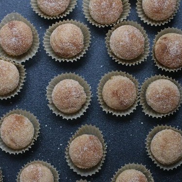 Cinnamon Sugar Applesauce Mini-Muffins Recipe | SideChef