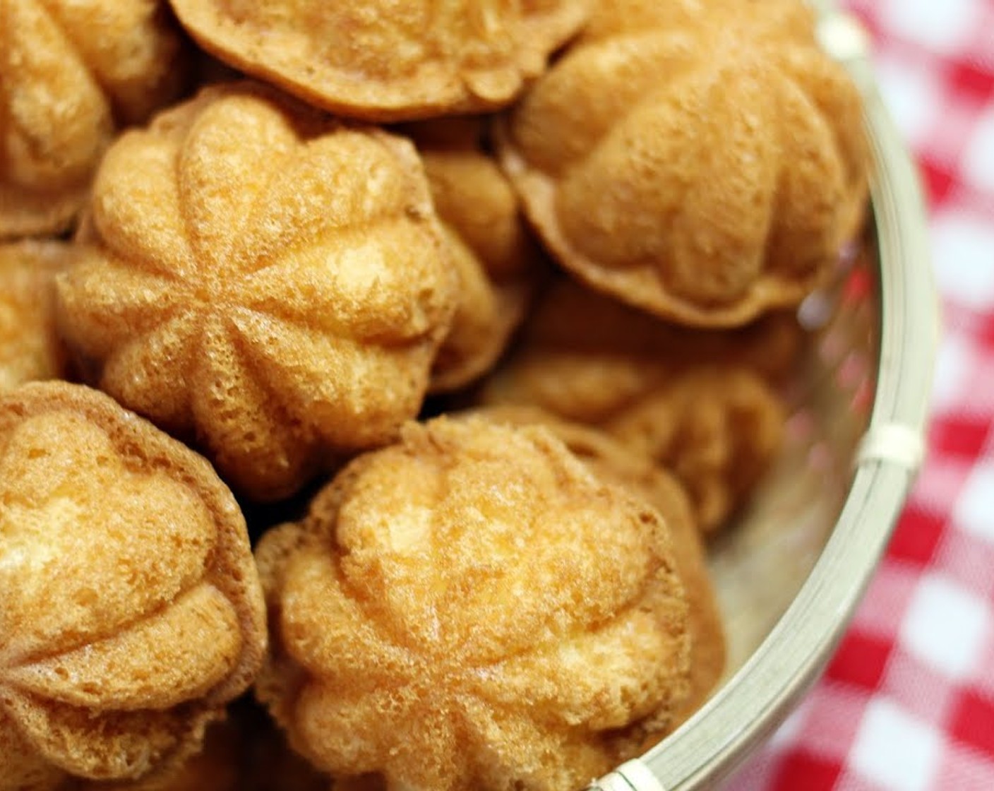 Kuih Bahulu (Ji Dan Gao 鸡蛋糕)