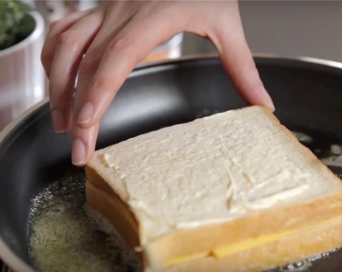 step 4 Top with second slice of bread, mayonnaise side up.