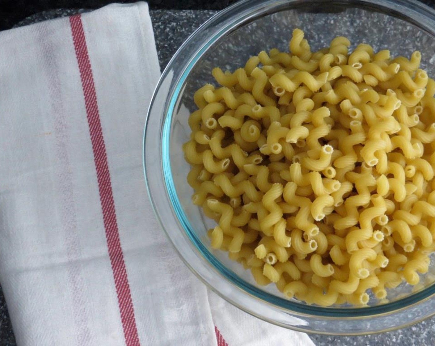 step 3 Fill a large stock pot about halfway full with water. Add Salt (to taste). Cover with lid and bring to a boil. Add Cavatappi Pasta (1 lb) to boiling water, stirring once or twice. Cook to 3 minutes less than package directions.