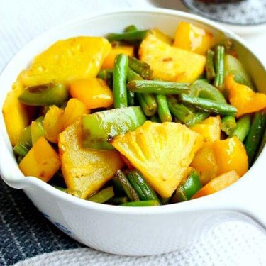 Green Bean Yellow Pepper Pineapple Stir Fry Recipe | SideChef