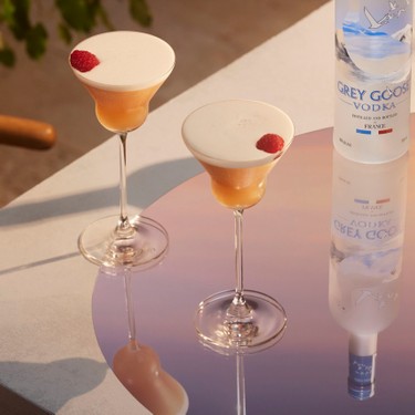 French Martini Cocktail Recipe | SideChef