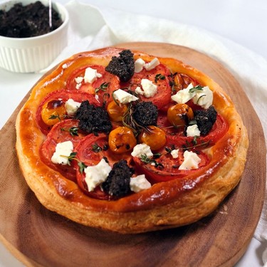 Tomato Tart with Olive Tapenade Recipe | SideChef