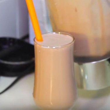 Chocolate Peanut Butter Milkshake Recipe | SideChef