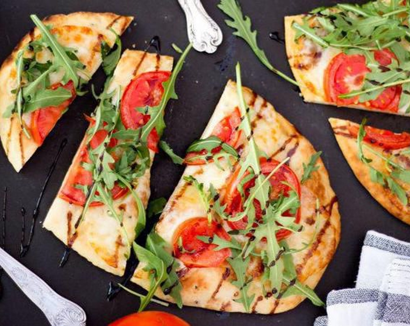 15 Minute Tomato & Mozzarella Naan Pizza