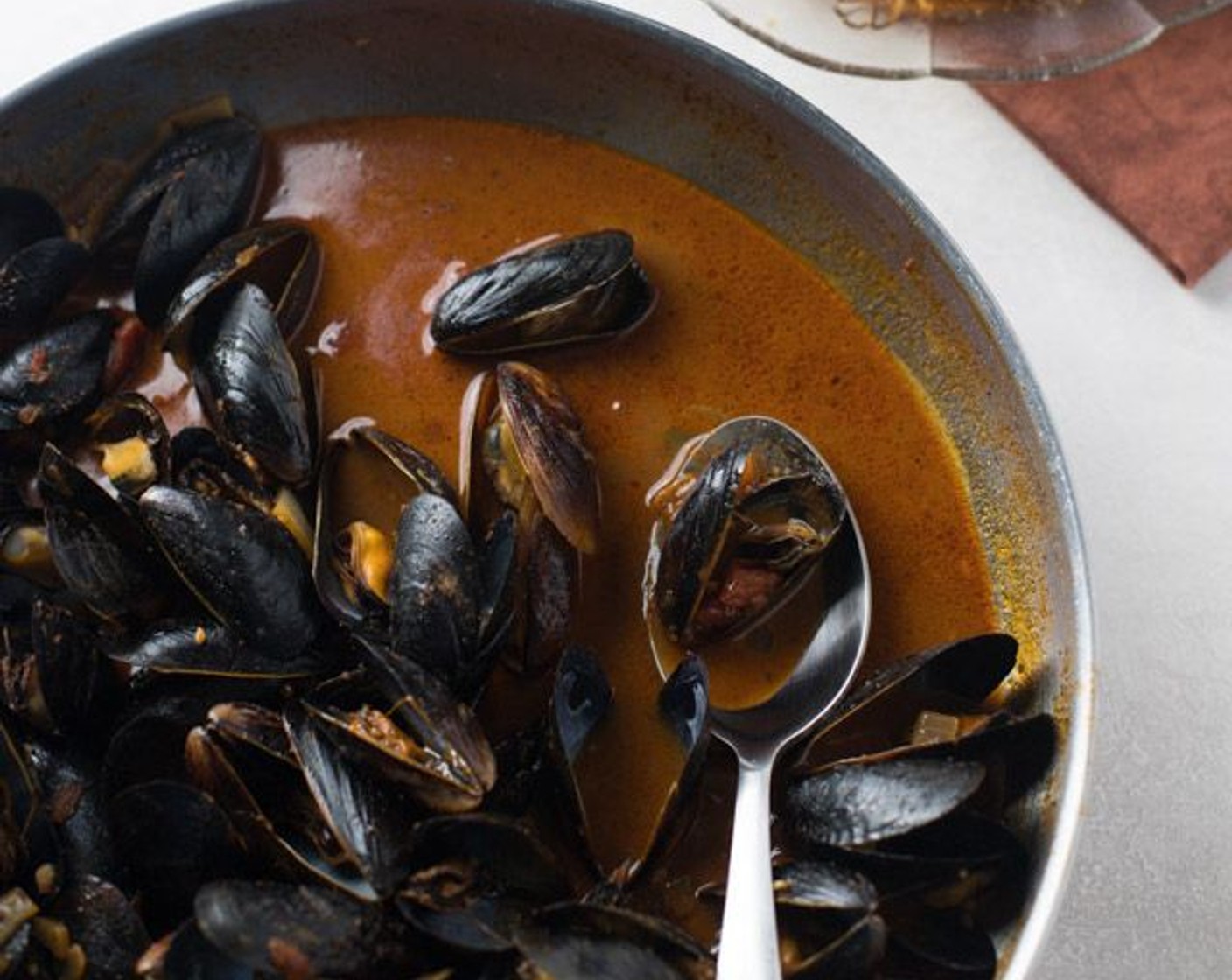 step 4 Add to the skillet the mussels and cover the skillet with a lid. Let mussels steam until all are opened, 5-8 minutes, then serve.