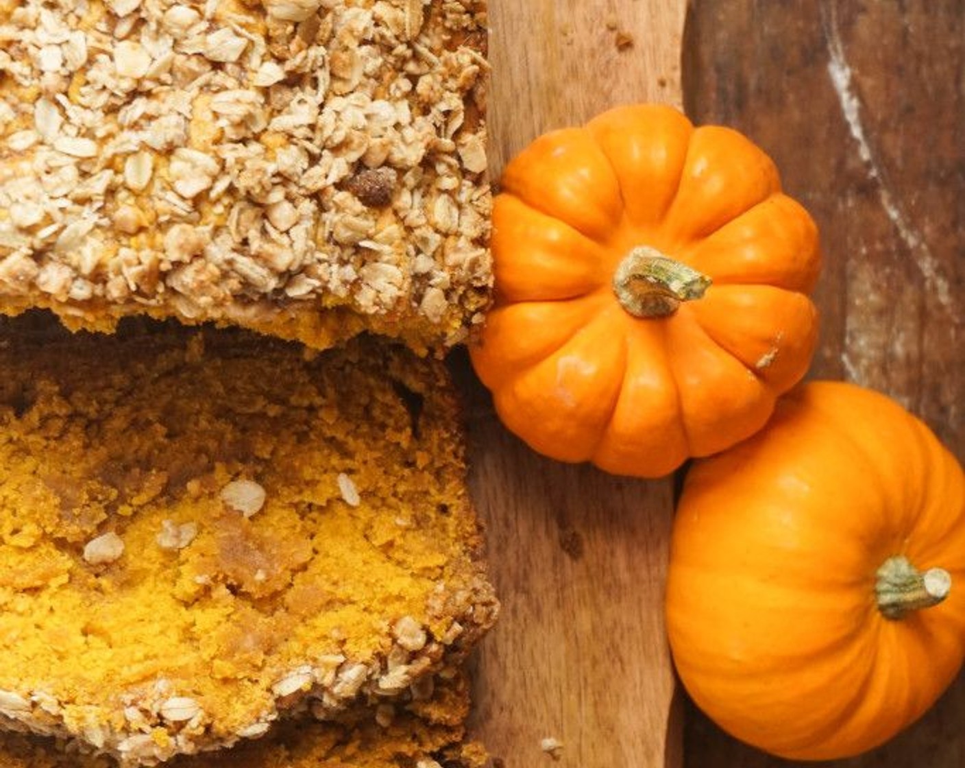 Pumpkin Bread with Toffee Streusel