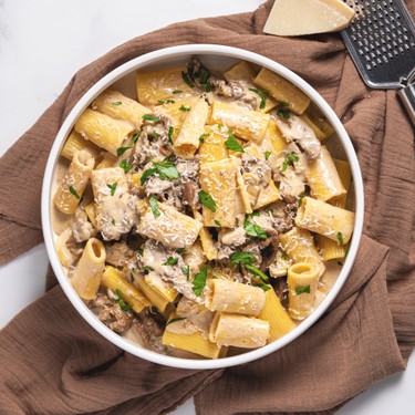 Creamy Steak Pasta with Button Mushrooms Recipe | SideChef