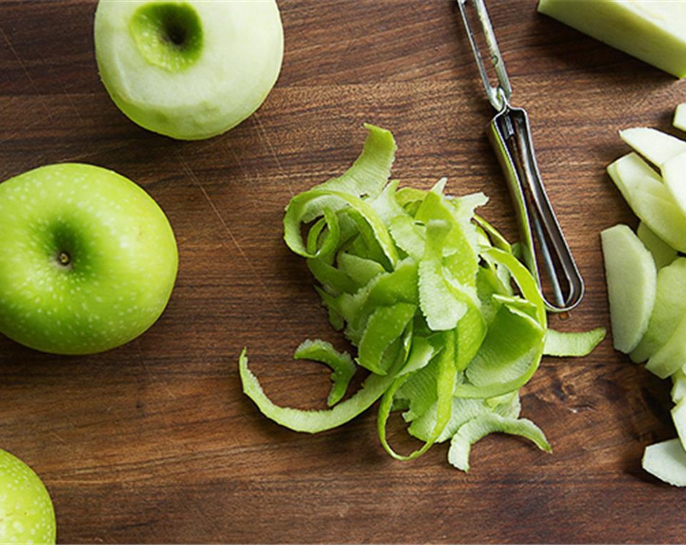 step 1 Peel the Granny Smith Apples (10 1/3 cups) and thinly slice them.