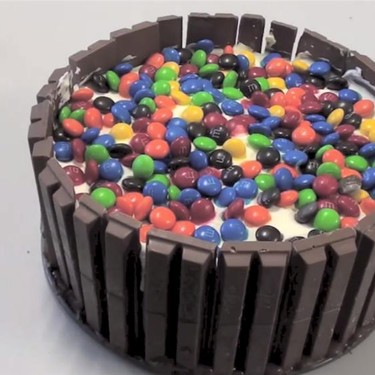 Kit Kat and M&M Cake Recipe | SideChef