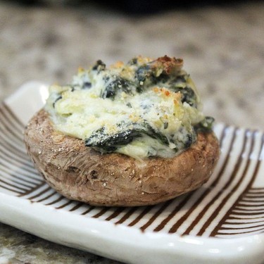 Spinach-Artichoke Stuffed Mushrooms Recipe | SideChef